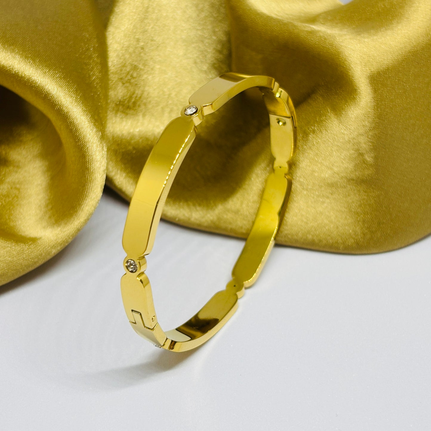 Hembu Jewelry Gold-Tone Block Pattern Crystal Bracelet – Tarnish-Free, Waterproof Stainless Steel, Hypoallergenic