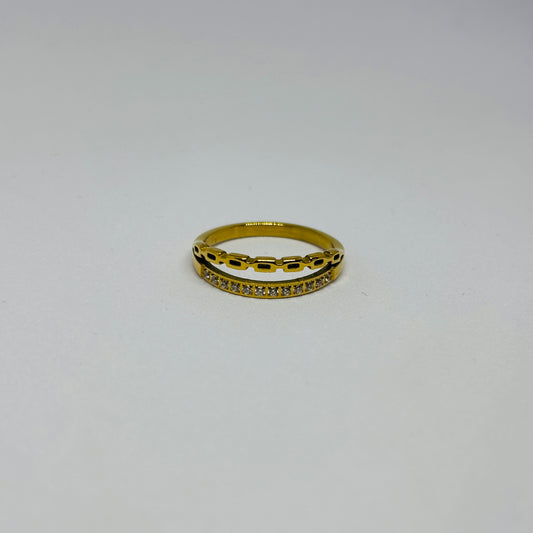 Gold-Tone Chain Link & Crystal Band Ring – Stainless Steel, Tarnish-Free, Waterproof, Hypoallergenic