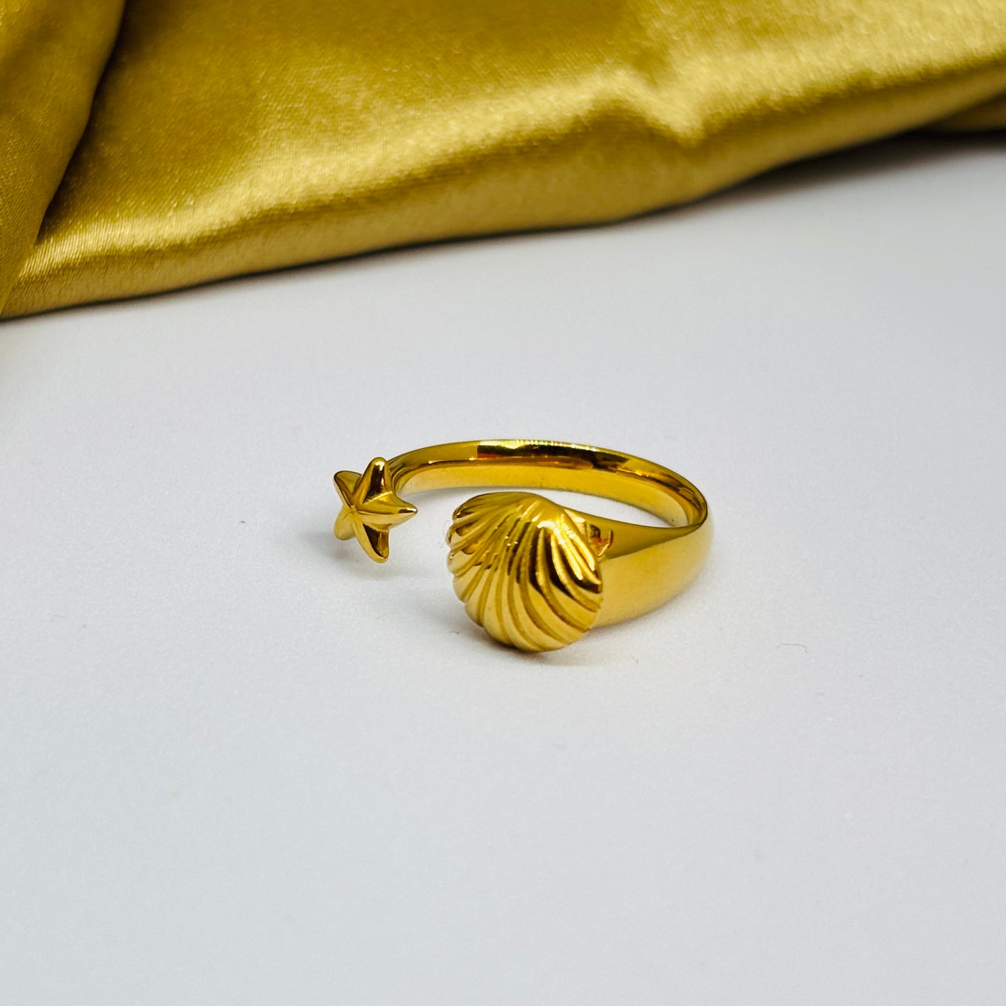 Hembu Jewelry Adjustable Shell & Star Ring – Gold-Tone, Front-Open Design, Tarnish-Free, Waterproof, Hypoallergenic
