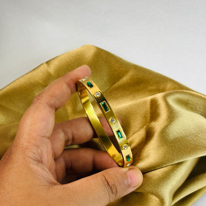 Green Stone Bracelet – Waterproof, Tarnish-Free, Hypoallergenic, Everyday Wear