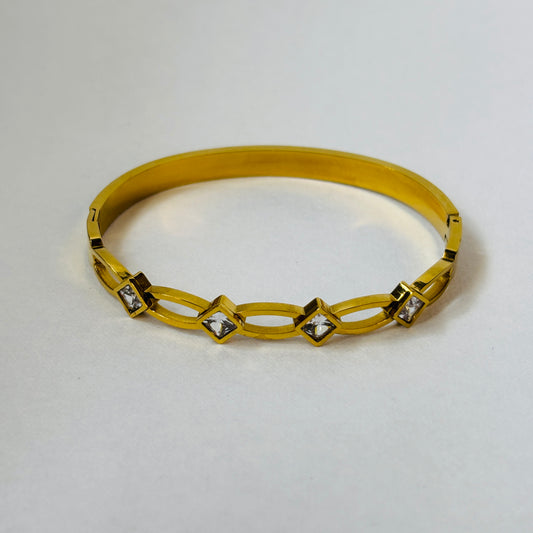 Hembu Jewelry Diamond-Shape Crystal Bracelet – Waterproof, Tarnish-Free, Hypoallergenic Jewelry