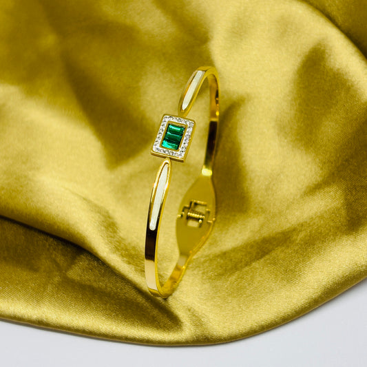 Hembu Jewelry Classic Gold-Tone Greenstone Crystal Bracelet – Tarnish-Free, Waterproof Stainless Steel, Hypoallergenic