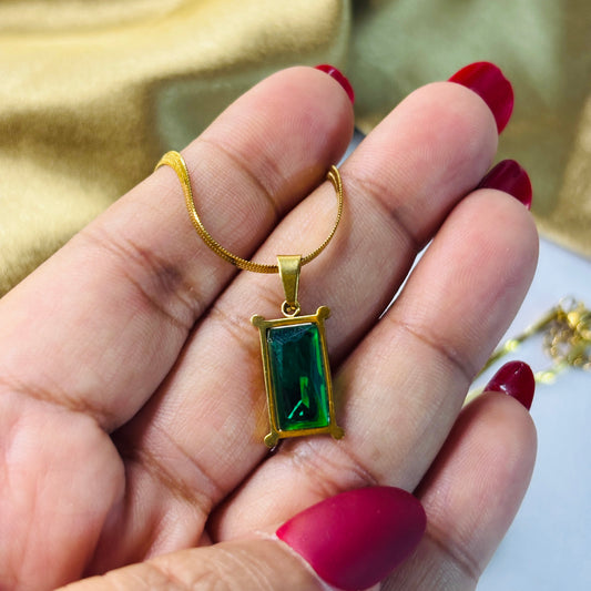 Hembu Jewelry Gold-Tone Green Stone Pendant Necklace – Tarnish-Free, Waterproof Stainless Steel, Hypoallergenic Jewelry