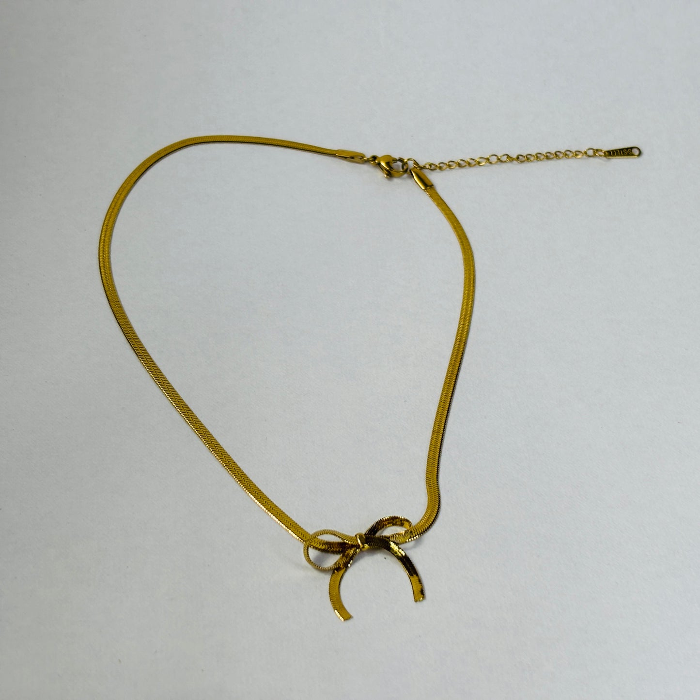 Side Bow Pendant Necklace – Waterproof, Tarnish-Free, Hypoallergenic, Everyday Wear