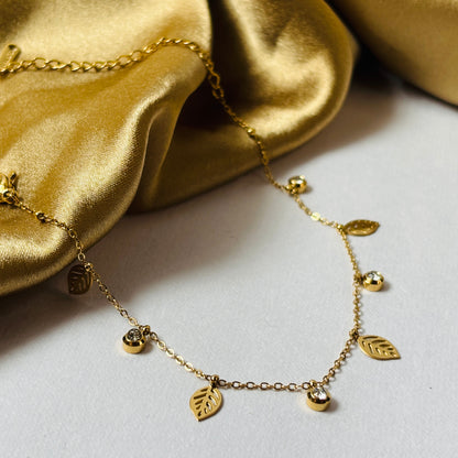 Hembu Jewelry Minimalist Chain Bracelet – Big Leaf Design, Tarnish-Free, Waterproof Stainless Steel, Hypoallergenic Jewelry