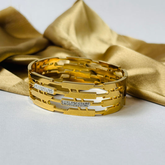 Hembu Jewelry Wide Gold-Tone Minimalist Bangle Bracelet – Tarnish-Free, Waterproof Stainless Steel, Hypoallergenic Jewelry