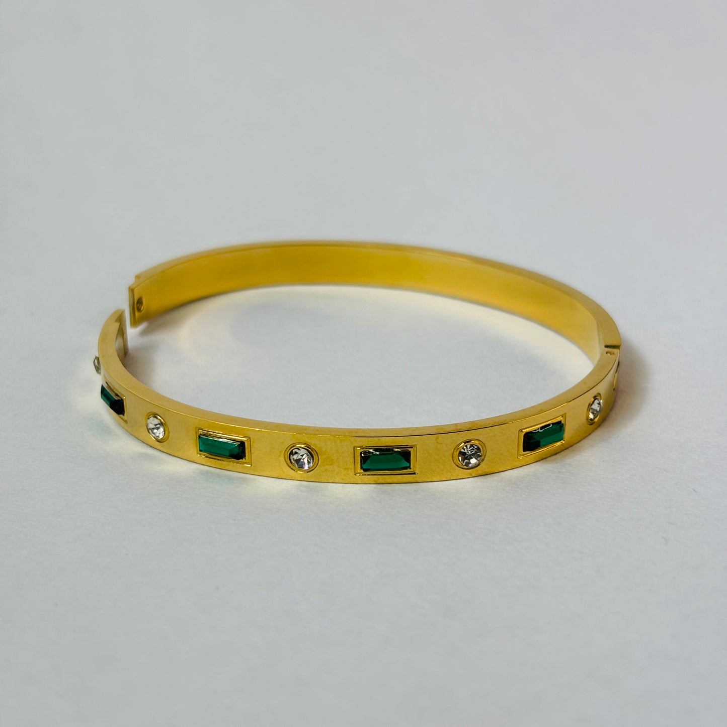 Green Stone Bracelet – Waterproof, Tarnish-Free, Hypoallergenic, Everyday Wear