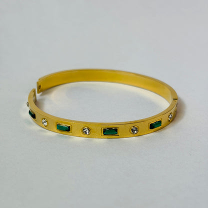 Green Stone Bracelet – Waterproof, Tarnish-Free, Hypoallergenic, Everyday Wear